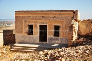 Sur les traces des berbères - ancienne maison takrouna